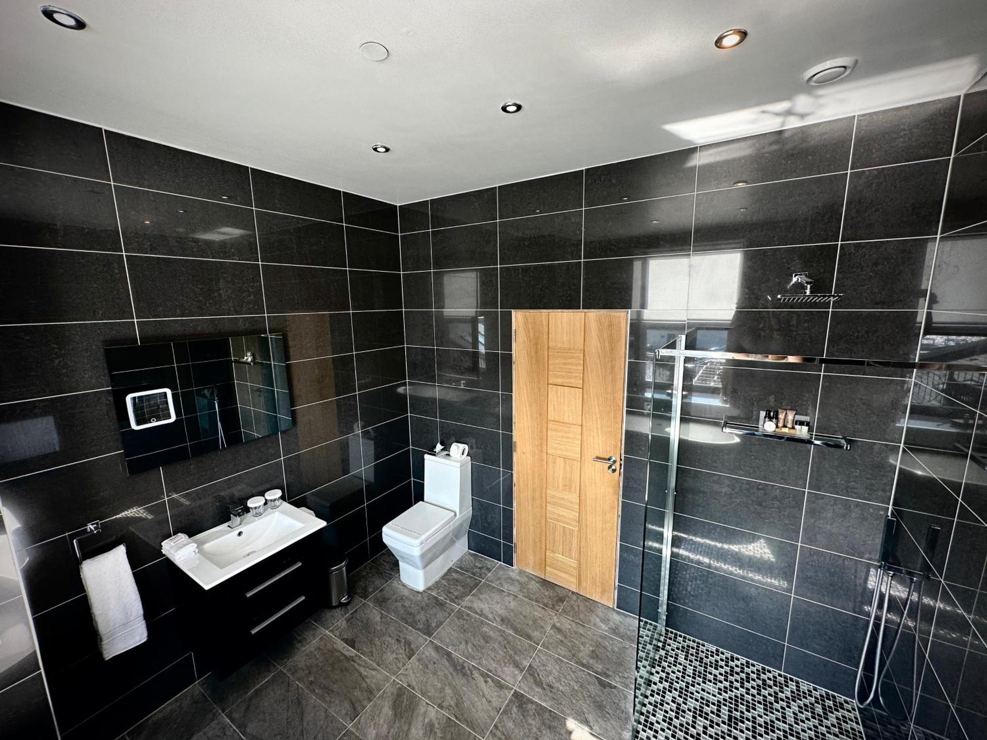 Halvard Apartments At Castletown Extérieur photo